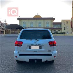 Toyota Sequoia